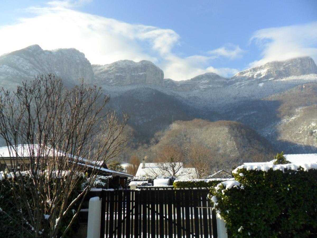 Les Champs Dores Noyarey Exterior photo